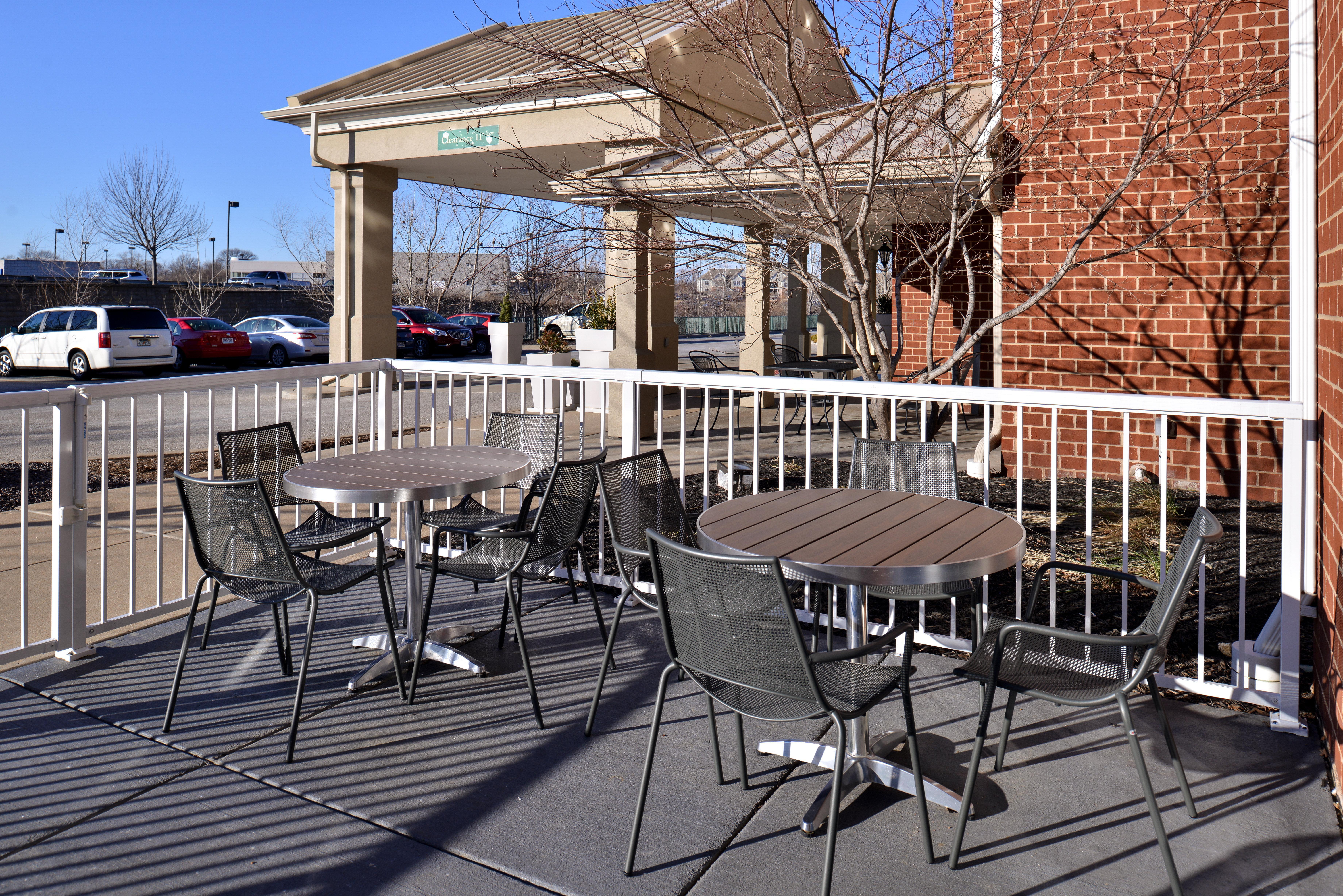 Holiday Inn Express Hotel & Suites St. Louis West-O'Fallon By Ihg Exteriör bild